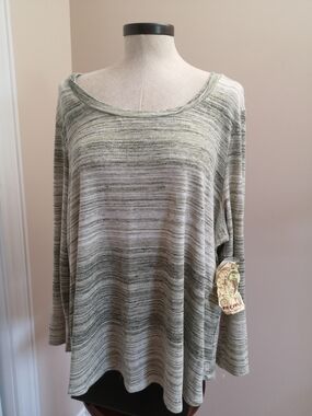 ONE WORLD Striped Scoop Neck Long Sleeve Top in Olive and Cream Size 2X